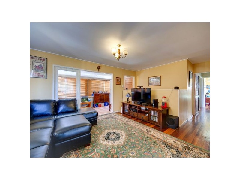 3 Levant Street, Albany Creek QLD 4035