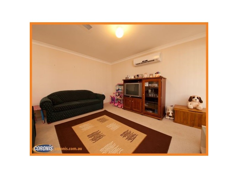9 Diosma Close, Yamanto QLD 4305