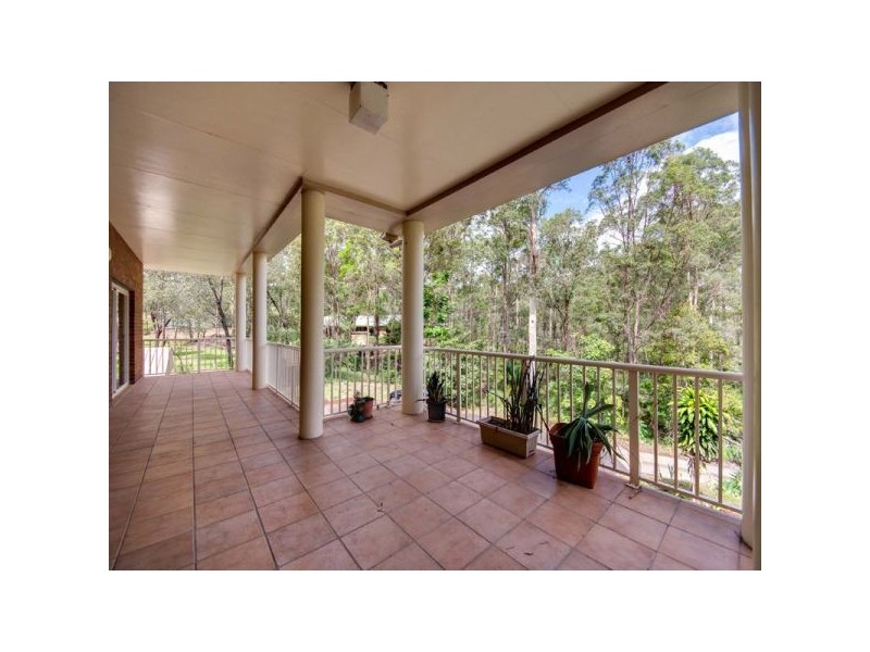 6 Gibson Court, Cashmere QLD 4500