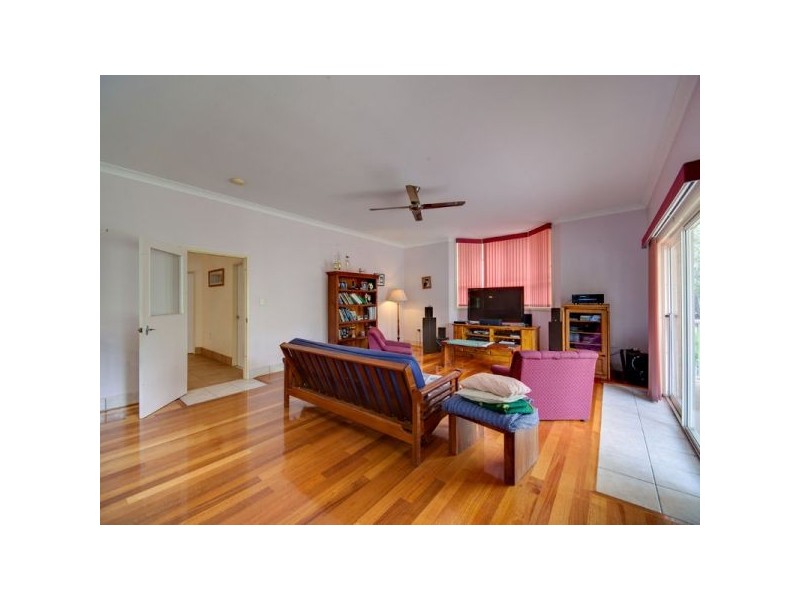 6 Gibson Court, Cashmere QLD 4500