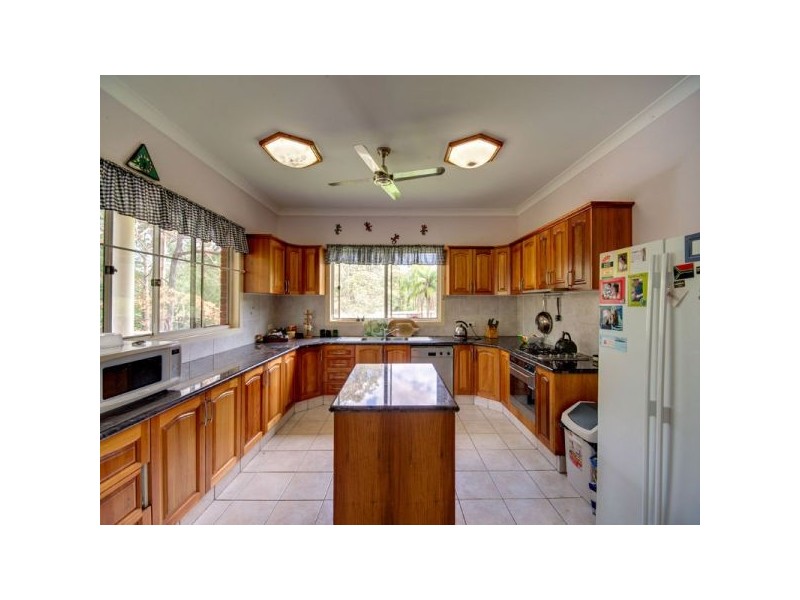6 Gibson Court, Cashmere QLD 4500