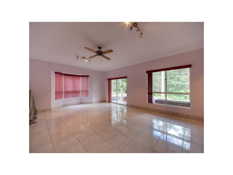 6 Gibson Court, Cashmere QLD 4500