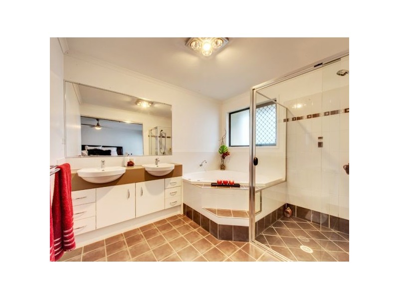 36 Highlands Terrace, Springfield Lakes QLD 4300