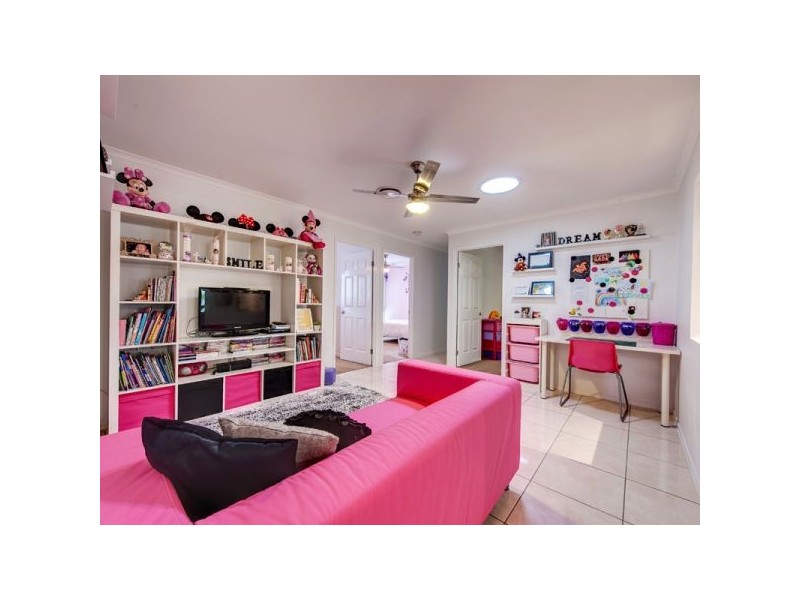 36 Highlands Terrace, Springfield Lakes QLD 4300