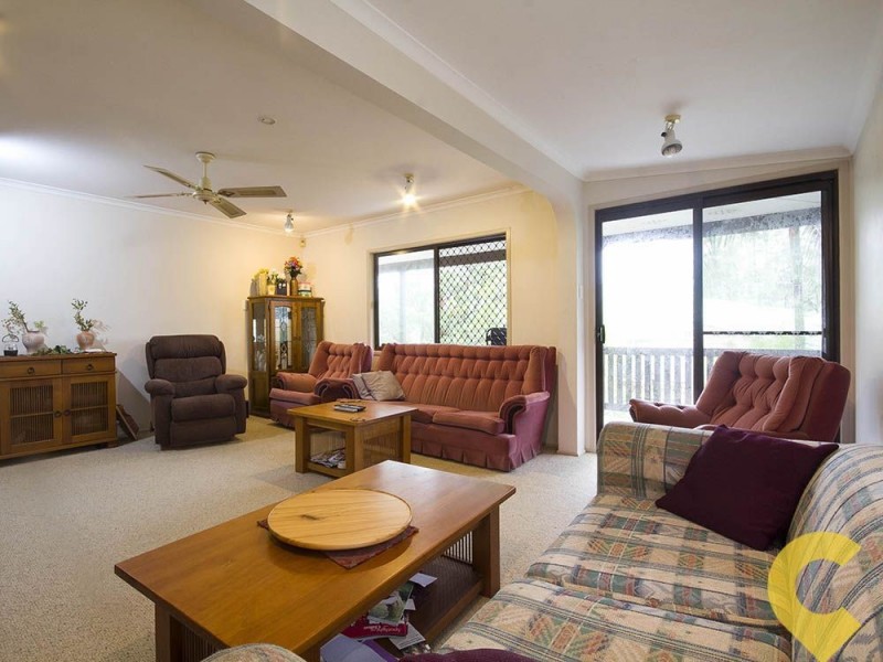 58 Barber Road, Ferny Hills QLD 4055