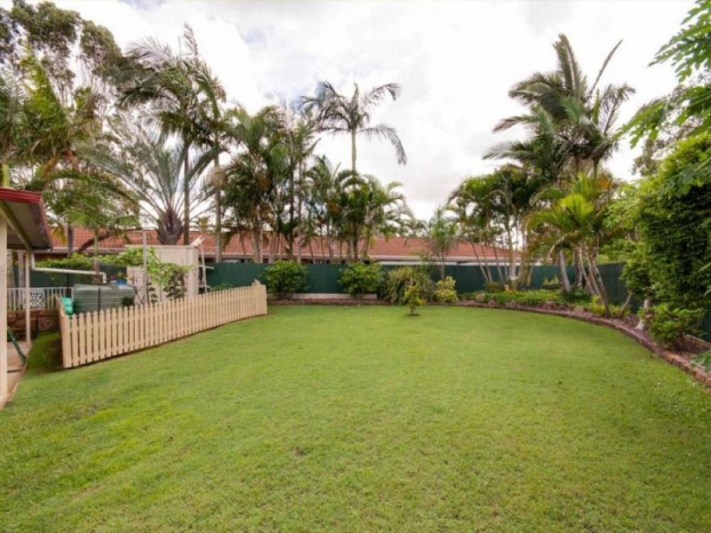 4 Corangamite Court, Petrie QLD 4502