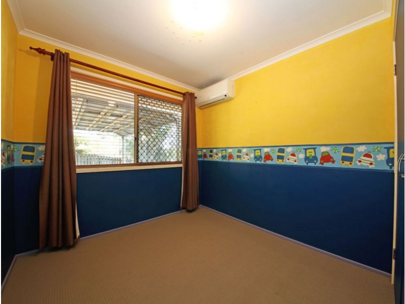 2 Poinciana Court, Kallangur QLD 4503