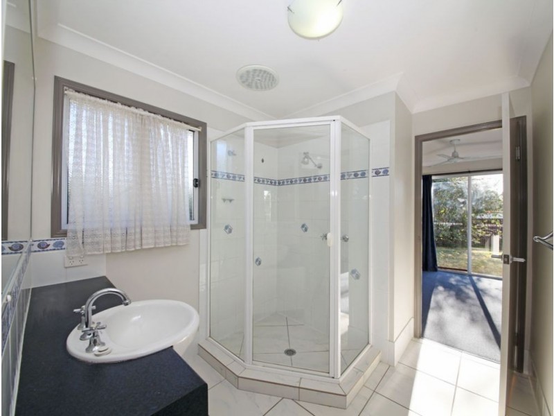 5 Leawarra Drive, Loganholme QLD 4129