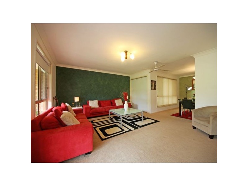9 Poplar Place, Kallangur QLD 4503