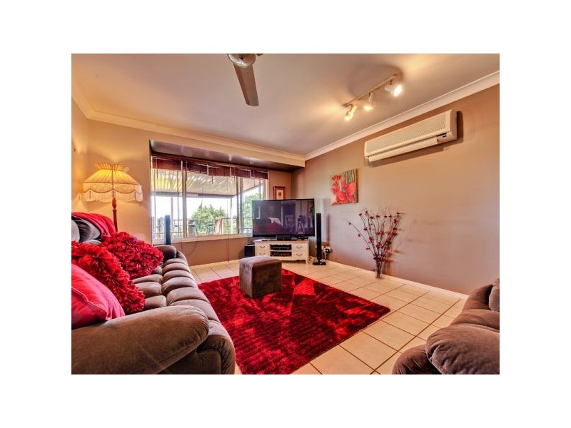 26 Sundar Crescent, Tanah Merah QLD 4128