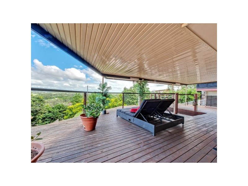 26 Sundar Crescent, Tanah Merah QLD 4128