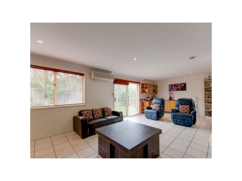 18 Brampton Place, Taigum QLD 4018