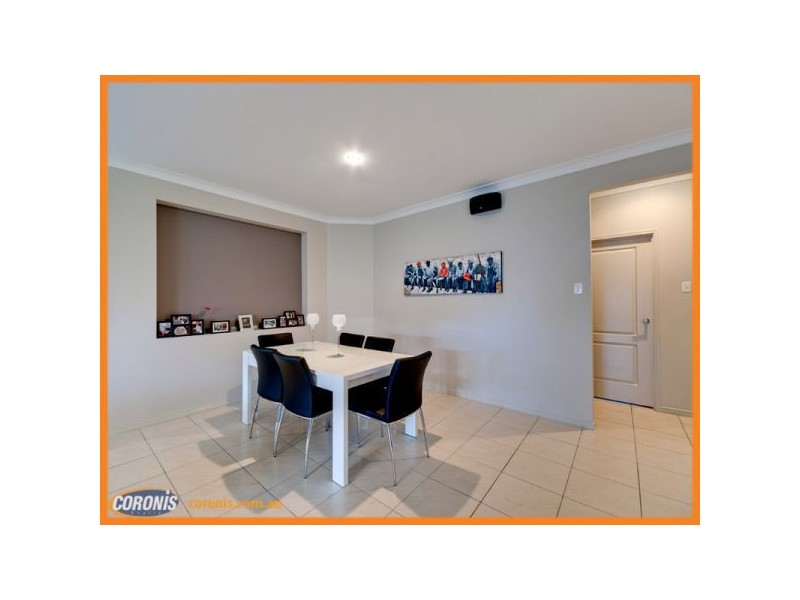 8 Katelyn Ct, Cashmere QLD 4500