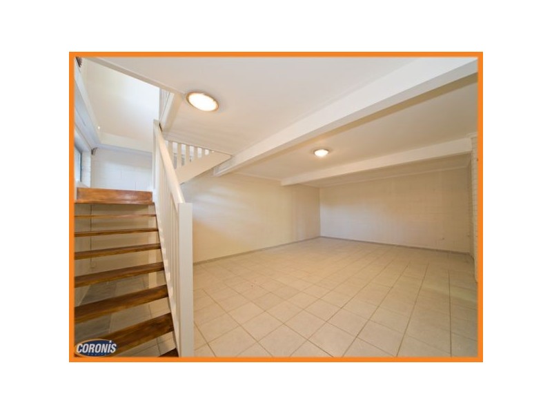 17 Quill Street, Stafford Heights QLD 4053