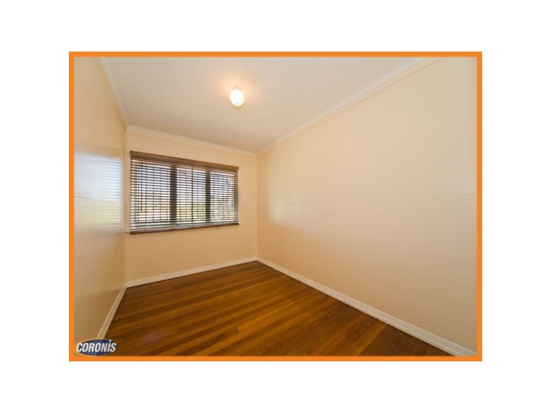 17 Quill Street, Stafford Heights QLD 4053