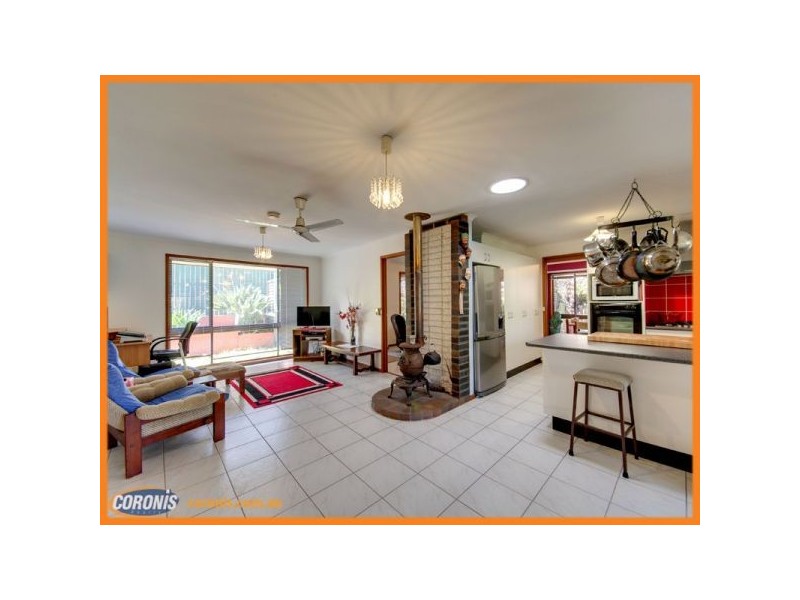 7 Pedder Court, Petrie QLD 4502