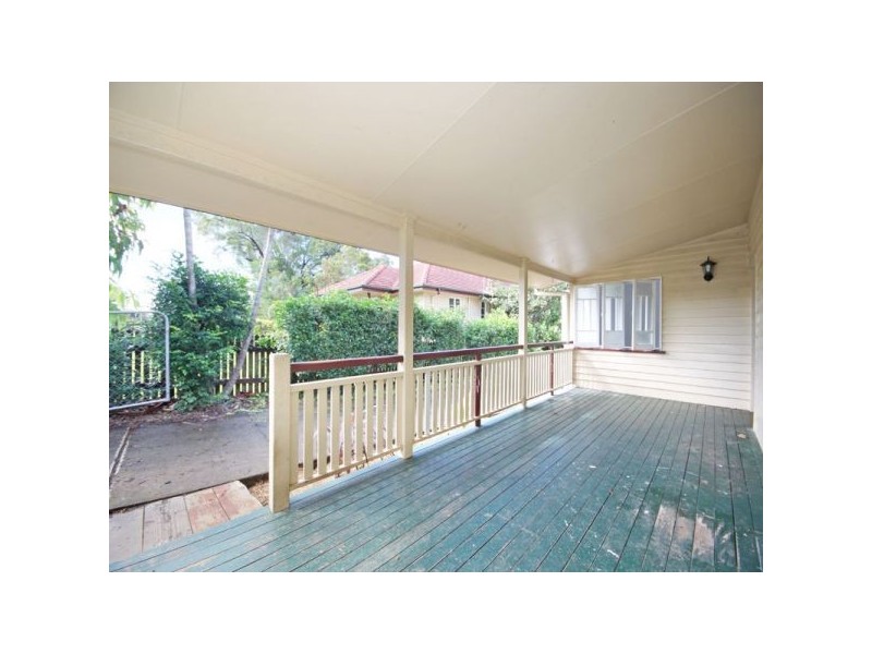 86 Lascelles Street, Brighton QLD 4017