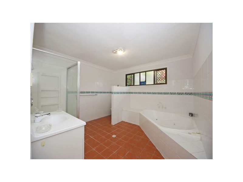 86 Lascelles Street, Brighton QLD 4017