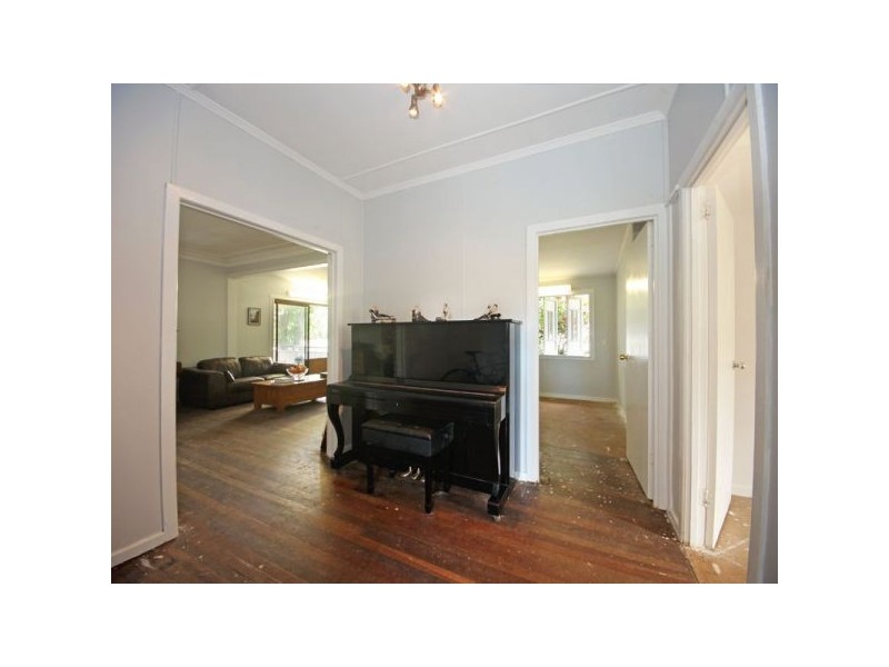 86 Lascelles Street, Brighton QLD 4017