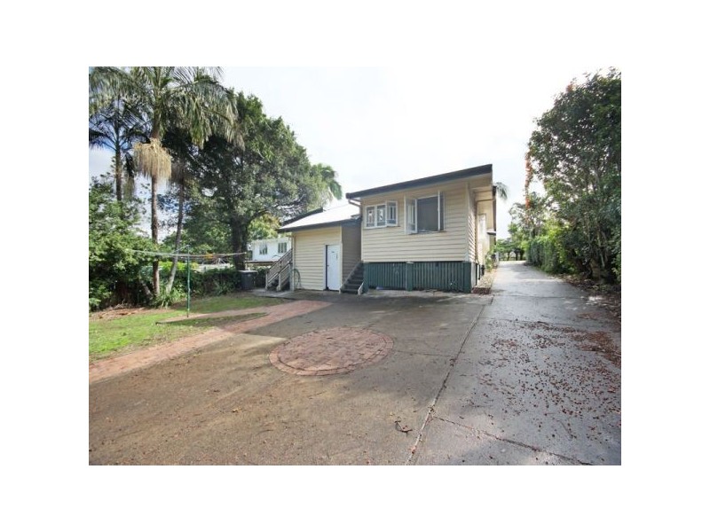 86 Lascelles Street, Brighton QLD 4017