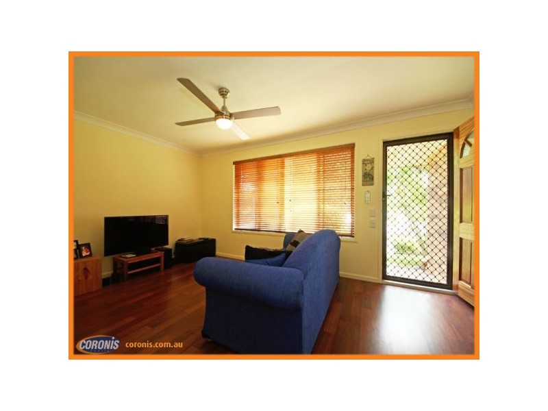 10 Poplar Place, Kallangur QLD 4503