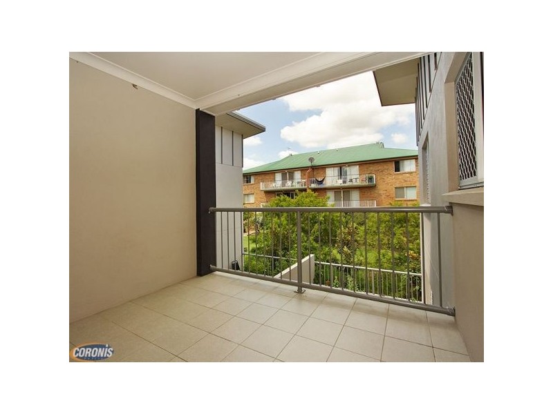 z12/2a White Street, Everton Park QLD 4053