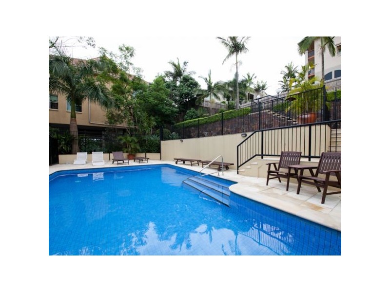1/72 Lorimer  Terrace, Kelvin Grove QLD 4059