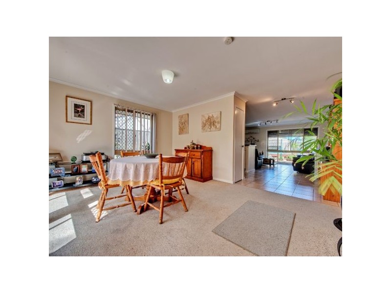 10 Darryl Street, Loganlea QLD 4131