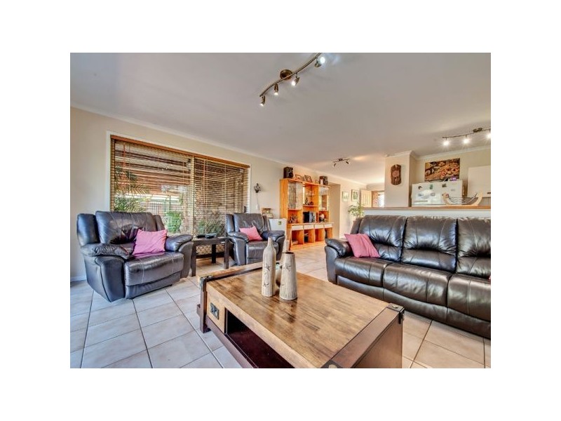 10 Darryl Street, Loganlea QLD 4131