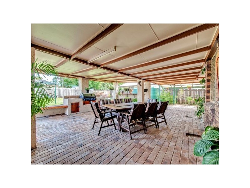 10 Darryl Street, Loganlea QLD 4131