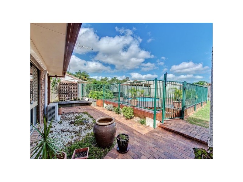 10 Darryl Street, Loganlea QLD 4131