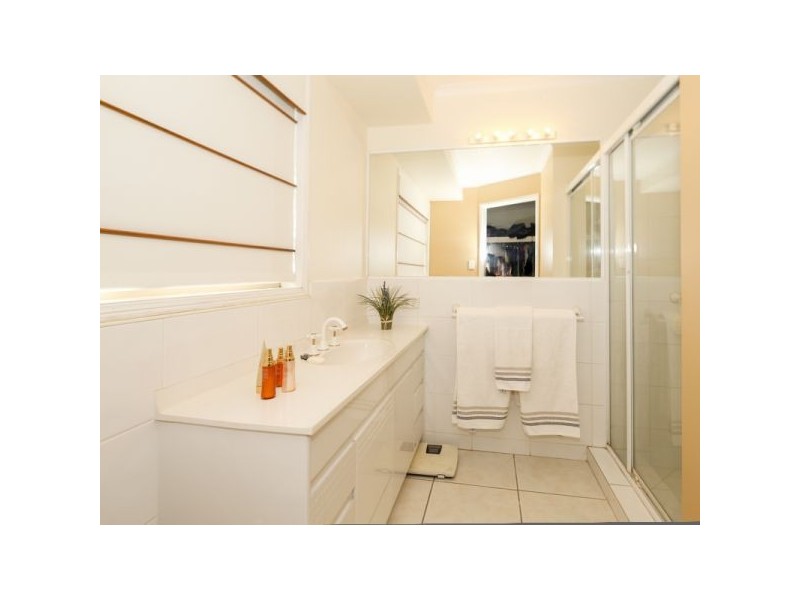 17 Tibouchina Court, Helensvale QLD 4212