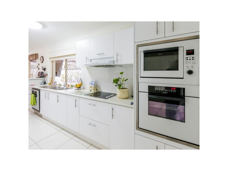 17 Tibouchina Court, Helensvale QLD 4212