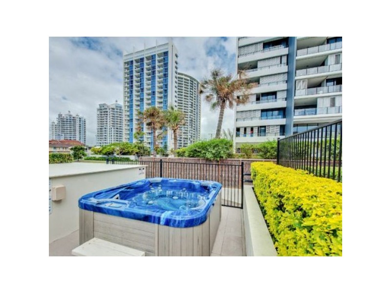 24/9-13 Margaret Avenue, Broadbeach QLD 4218
