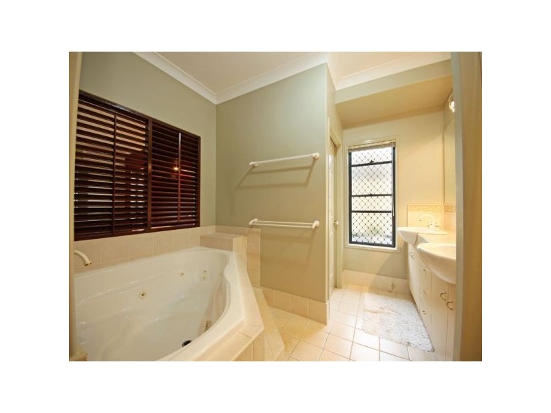 28 Glady Avenue, Caboolture QLD 4510