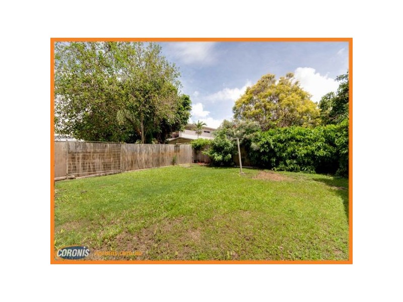 55 Clayton Street, Sandgate QLD 4017