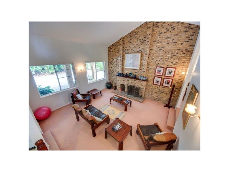 8 Spotted Gum Lane, Cashmere QLD 4500