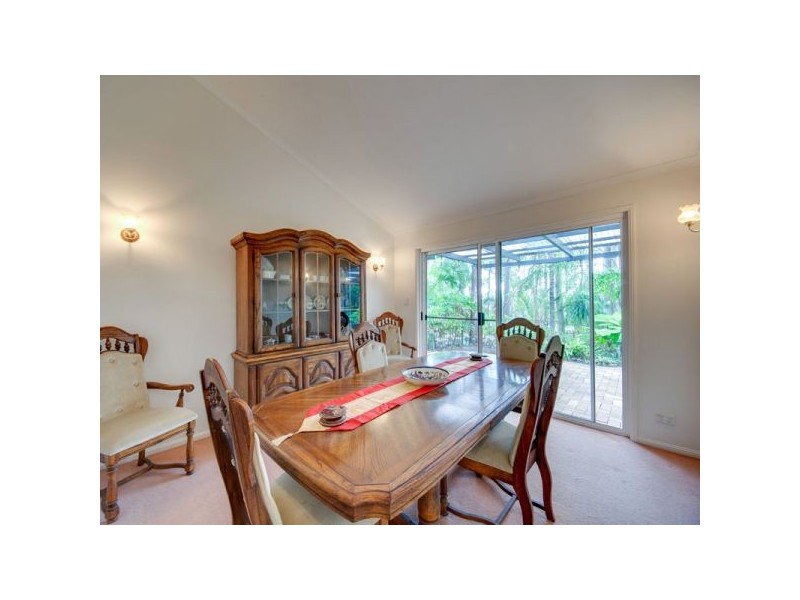 8 Spotted Gum Lane, Cashmere QLD 4500