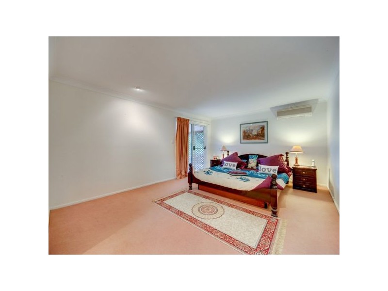 8 Spotted Gum Lane, Cashmere QLD 4500