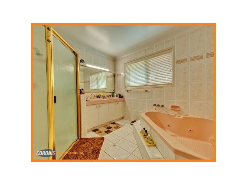 5 Amulla Court, Camira QLD 4300