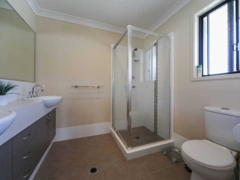 15 Richardson Crescent, Upper Coomera QLD 4209