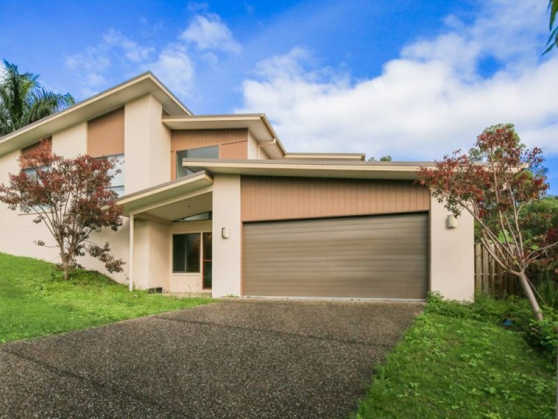 8 Maloney Crescent, Maudsland QLD 4210
