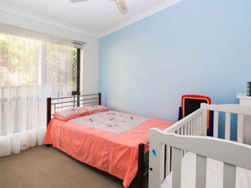 8 Maloney Crescent, Maudsland QLD 4210