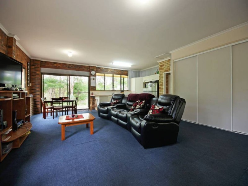 29 Roberts Road, Narangba QLD 4504