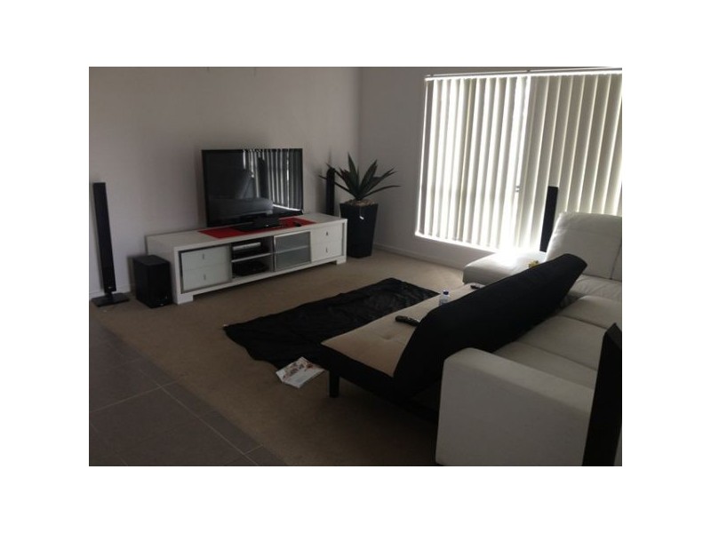 8 Tenzing Place,, Springfield Lakes QLD 4300