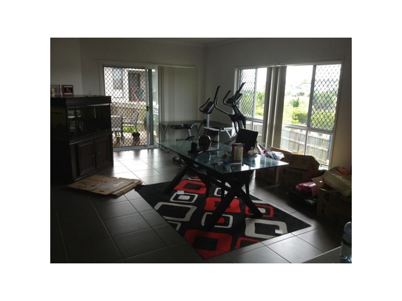 8 Tenzing Place,, Springfield Lakes QLD 4300