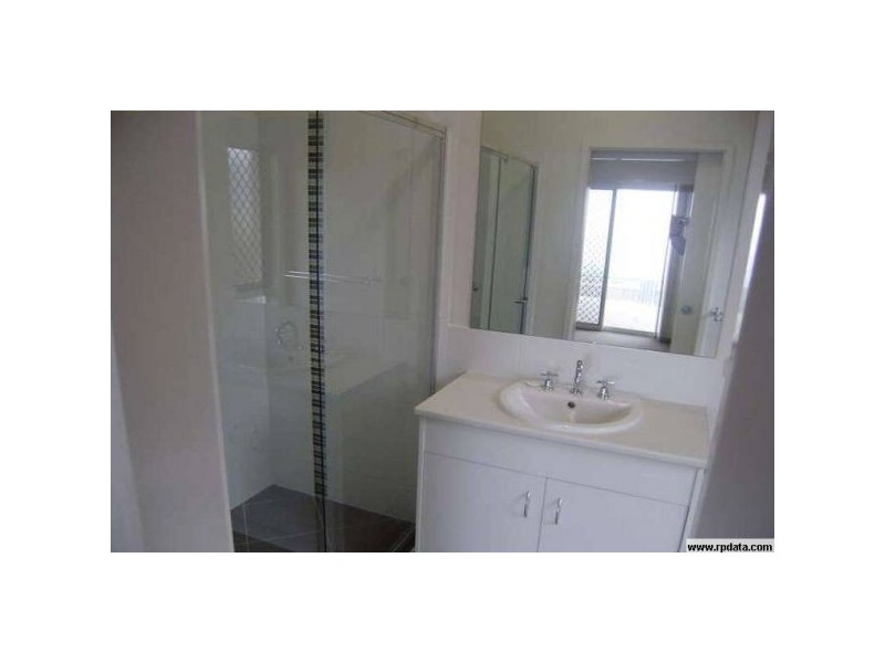 8 Tenzing Place,, Springfield Lakes QLD 4300