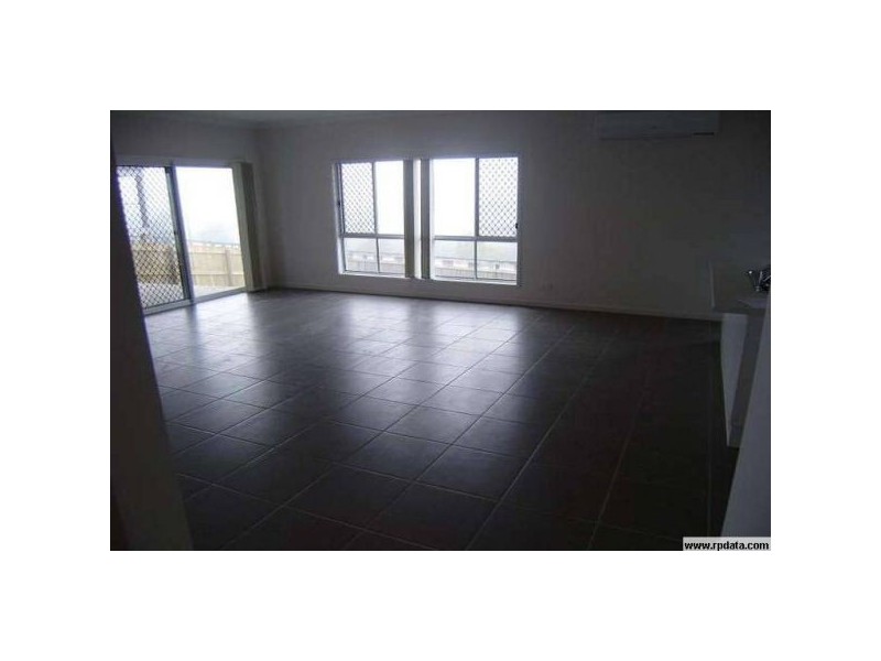 8 Tenzing Place,, Springfield Lakes QLD 4300