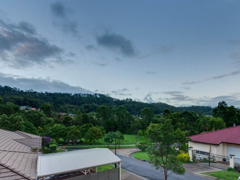 15 Rise Place, Upper Kedron QLD 4055