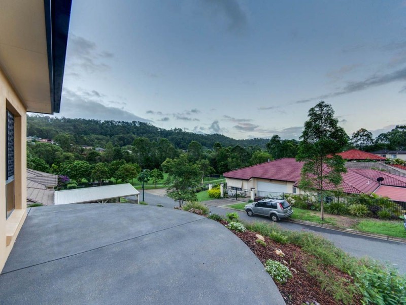 15 Rise Place, Upper Kedron QLD 4055